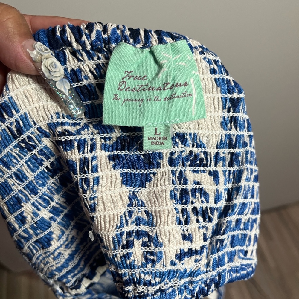 Blue and White Patterned Top